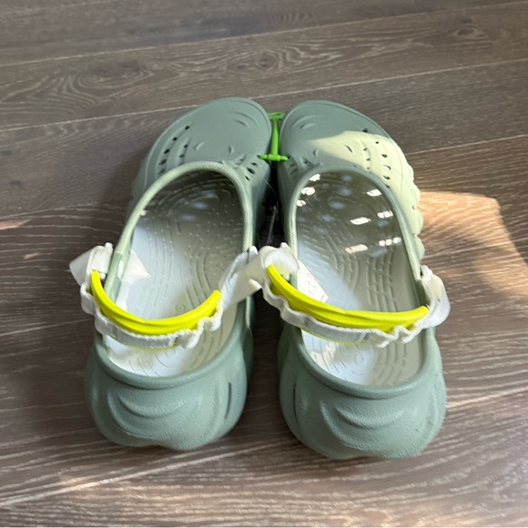 crocs echo clogs - Picture 3 of 6